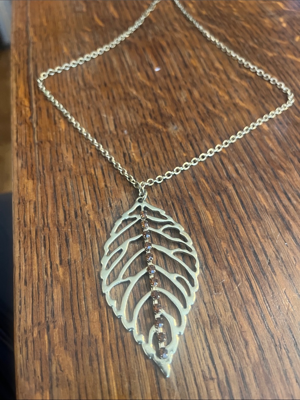 Gold Leaf Filigree Pendant Necklace - Women’s Fashion Jewelry